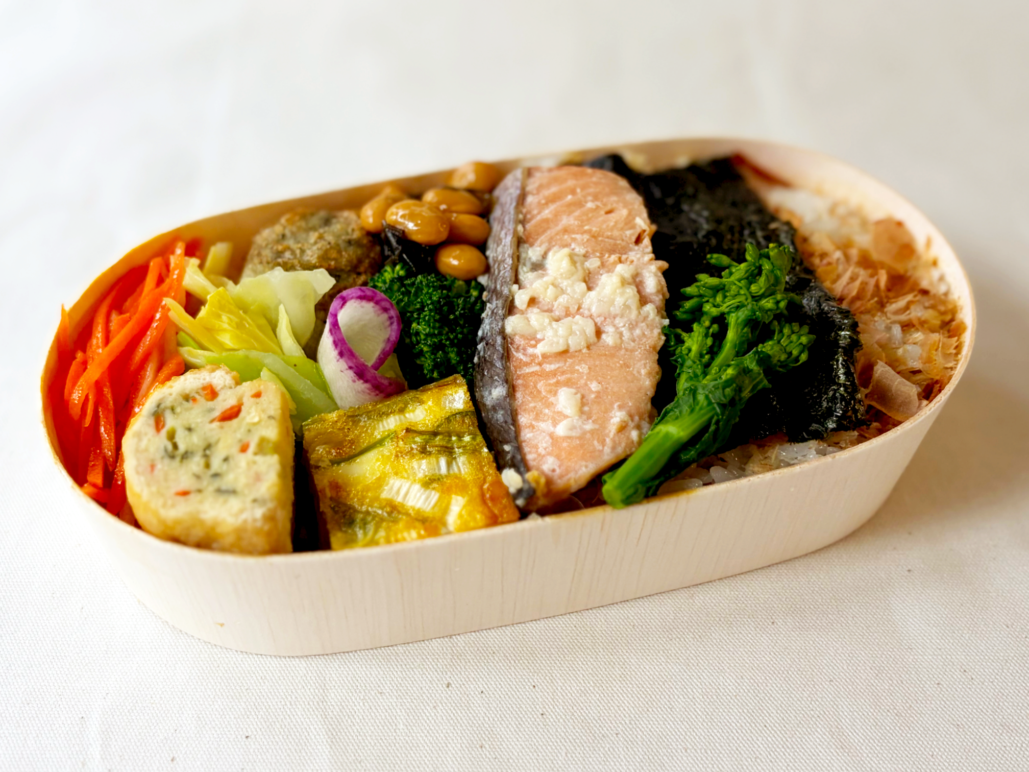 のり弁 7fa80499930a78335e381d3d52e560